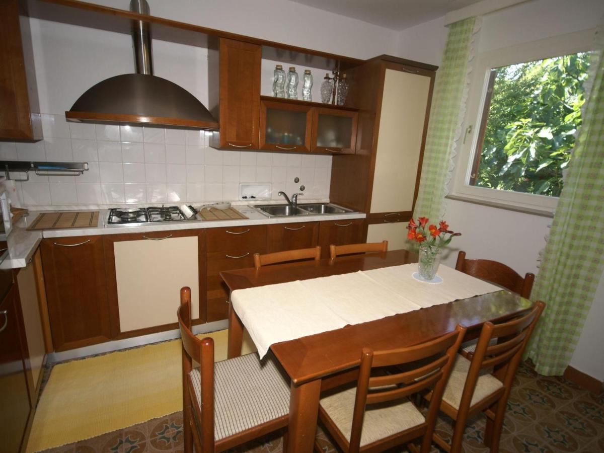 Charming Holiday Home In Pula Near Beach Štinjan Zewnętrze zdjęcie